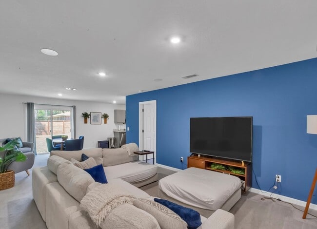 Building Photo - 1644 Addies Way