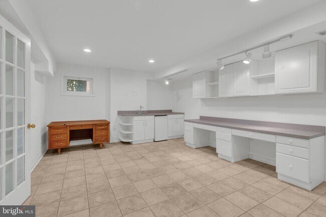 Building Photo - 4314 Argonne Dr