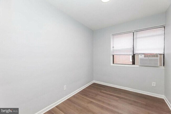 Building Photo - 2100 Channing St NE