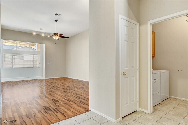 Building Photo - 8325 Jo Marcy Dr