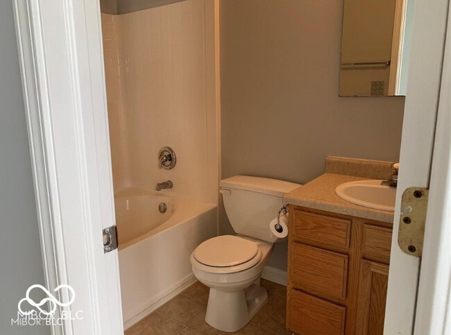 Building Photo - 684 Mountain Pine Dr