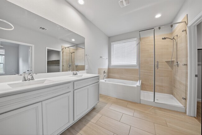 Building Photo - 18102 Humber River Ln