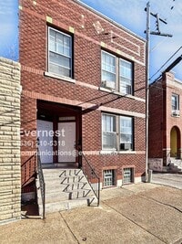 Building Photo - 3231 Dakota St