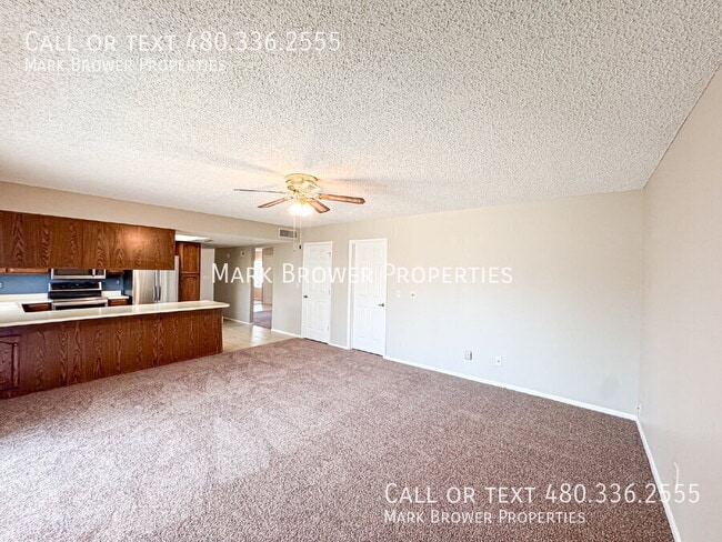 Building Photo - 2315 W El Alba Way