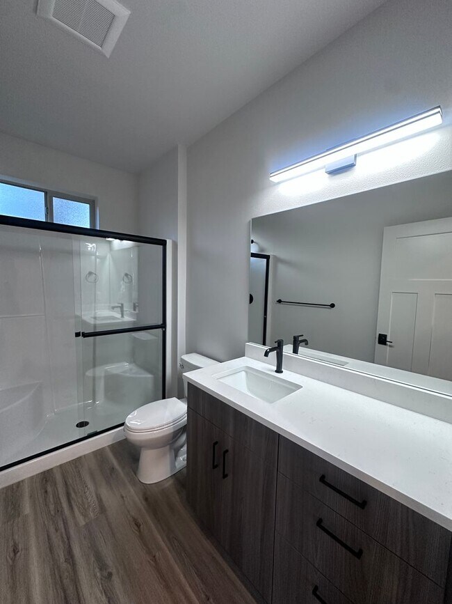 Building Photo - NEW 3 Bedroom near Vince Genna Stadium - Available 4/20