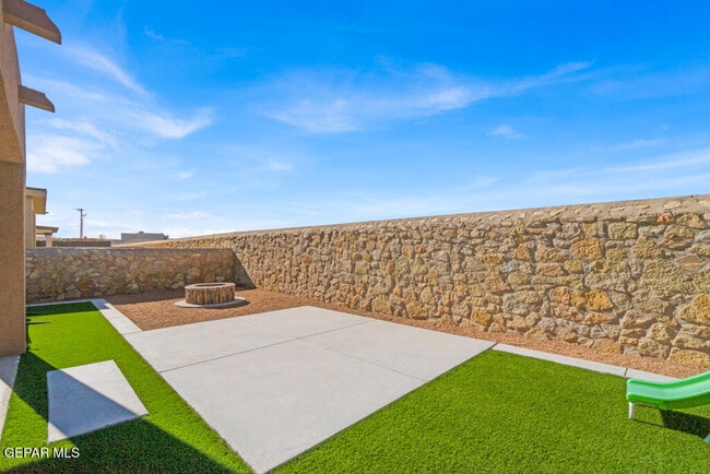 Building Photo - 3151 Mocha Freeze