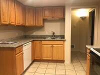 Building Photo - Quarter Deck Apartment