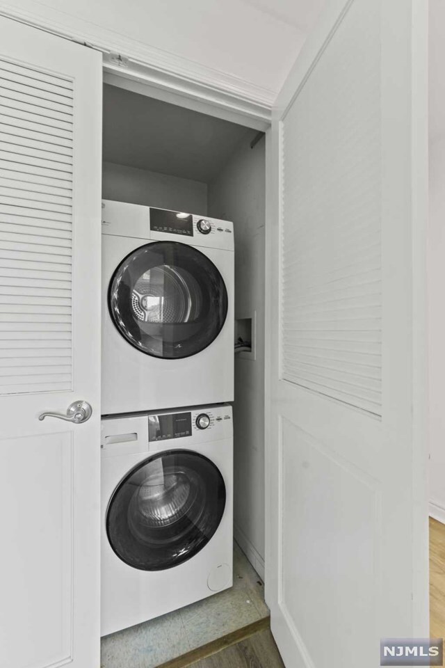 Building Photo - 509 River Rd