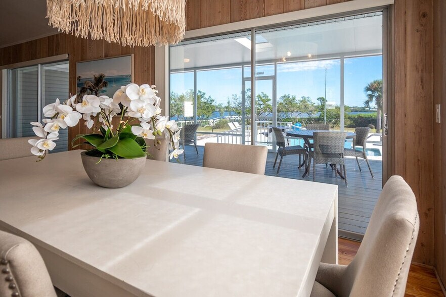 Building Photo - 7715 Manasota Key Rd