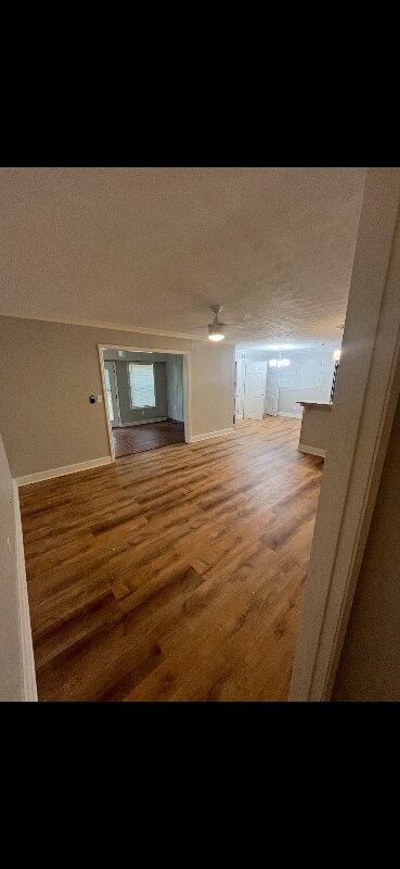 Building Photo - 5820 Windsor Dr