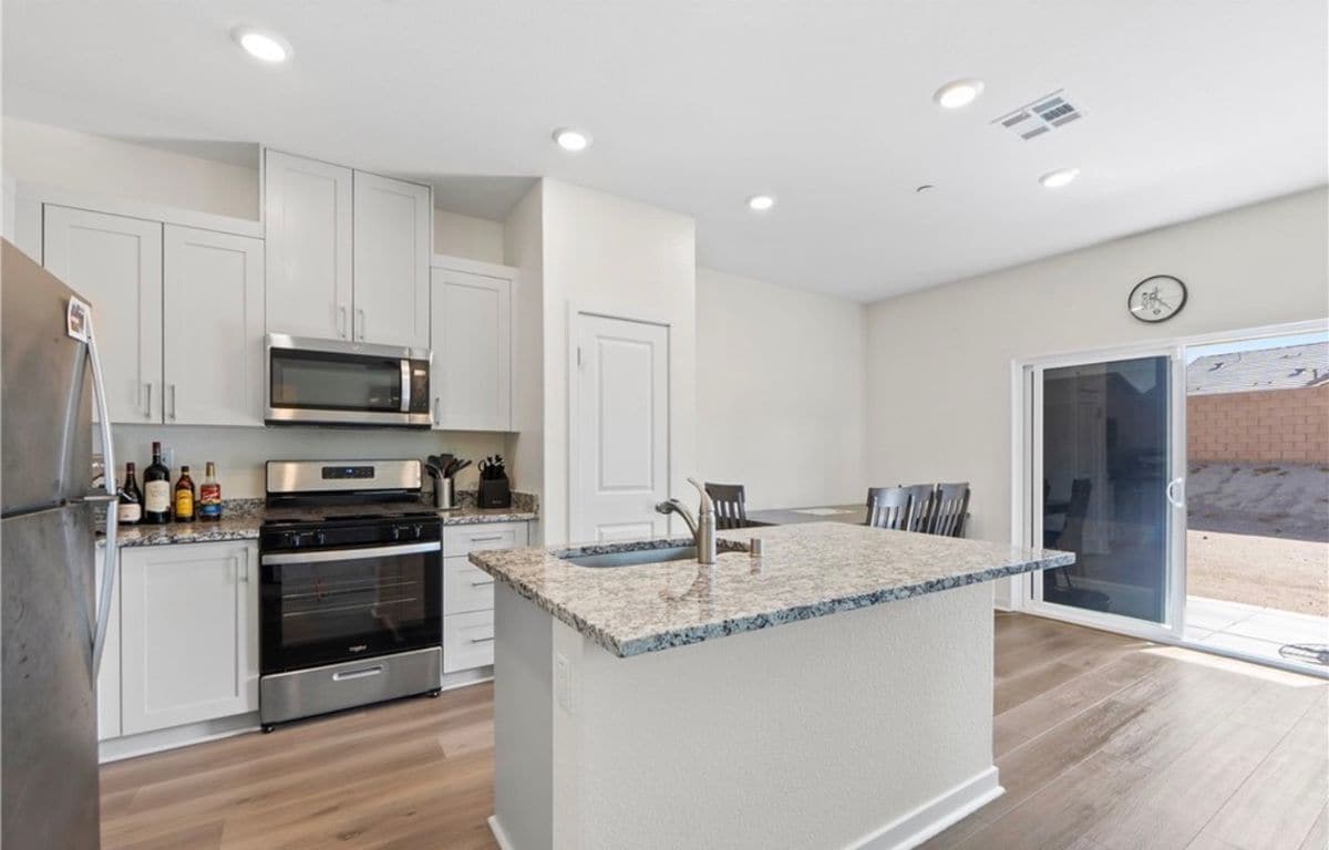 Building Photo - 12383 Ranchito Wy