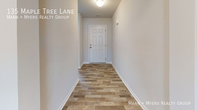 Building Photo - 135 Maple Tree Ln