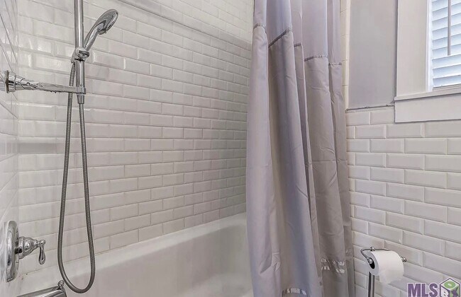 Building Photo - 612 Arlington Ave