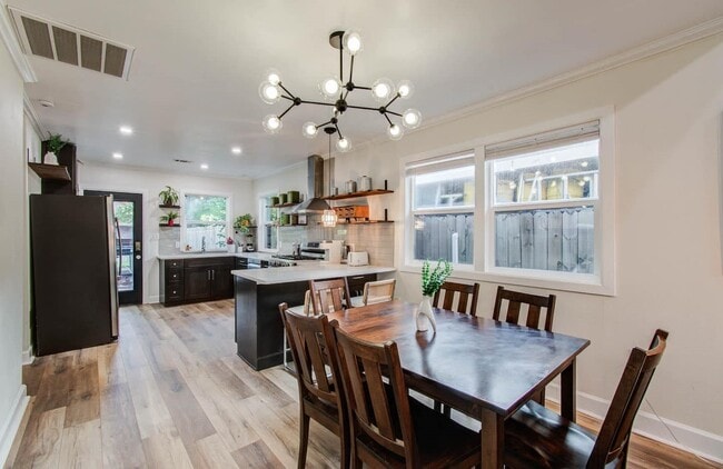 Building Photo - 5312 Jefferson St