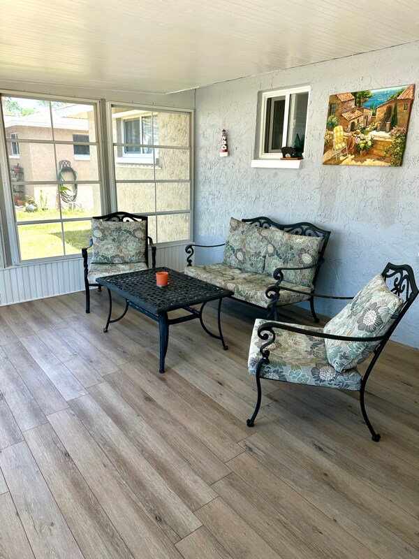 Building Photo - 13729 Cox Ave