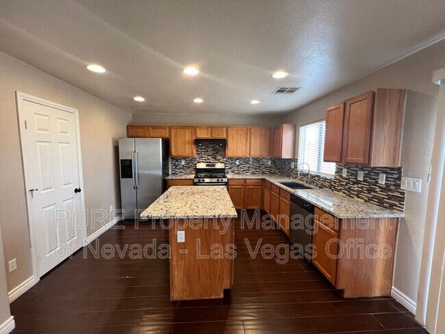 Building Photo - 5308 Las Cruces Heights St