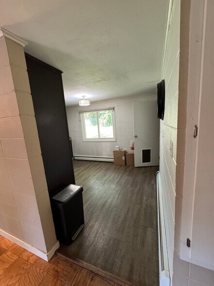 Building Photo - 5418 Starker Ave