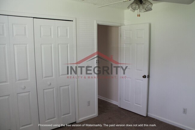 Building Photo - 3 bed/2.5 bath in Lake Asbury