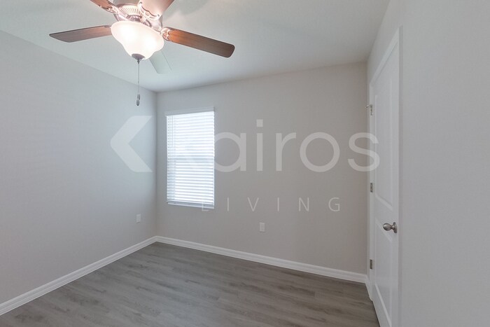 Building Photo - 8700 SW 43rd Ter