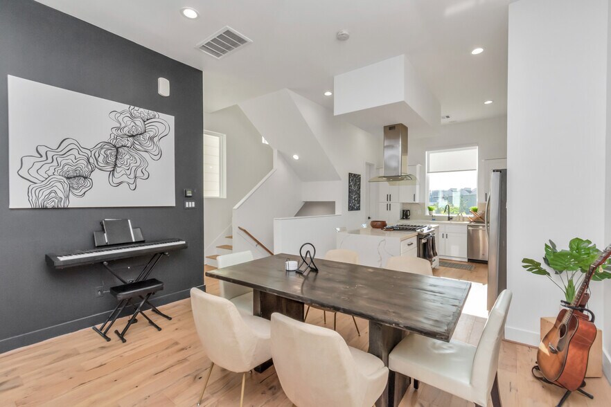 Dining/Kitchen - 1815 Elite Dr