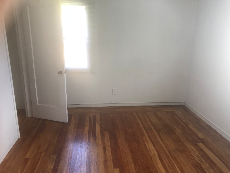 Building Photo - 3219 King St