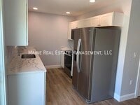 Building Photo - 208 Rocky Rdg Dr