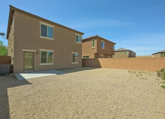 Building Photo - 614 Taliput Palm Pl
