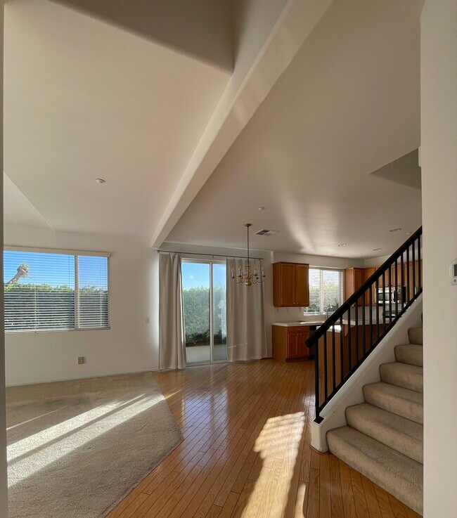 Building Photo - 12110 Via Santa Rosa