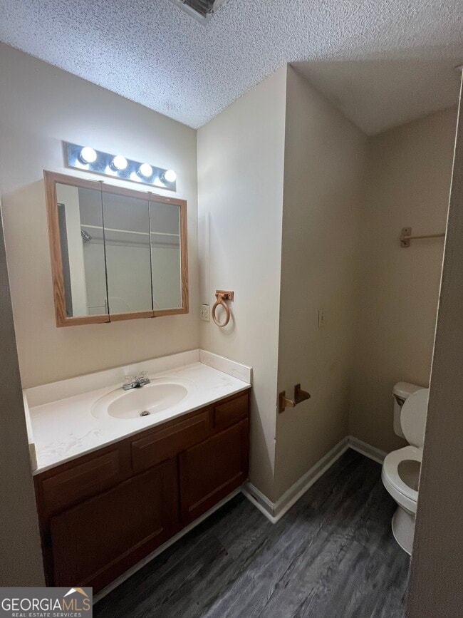 Building Photo - 411 Baltic Ct