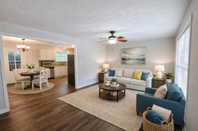 Building Photo - 1160 Bouldercrest Cir