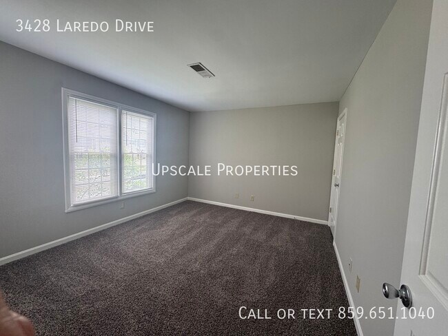 Building Photo - 3428 Laredo Dr
