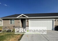 Building Photo - 3 Bed, 2 Bath Town Home w/ 2 Car Garage - Idaho Falls