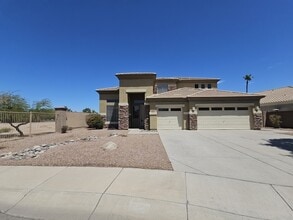Building Photo - 1646 E Hawken Pl