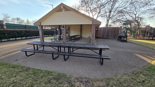 Building Photo - 3813 Arizona Pl