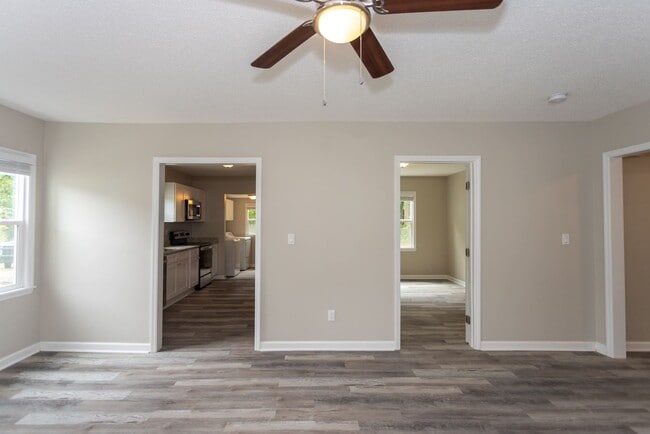 Building Photo - Welcome to this Beautiful Home nestled in the heart of Sumter, SC.