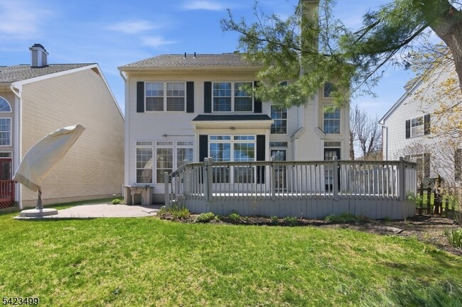 Building Photo - 62 Magellan Way