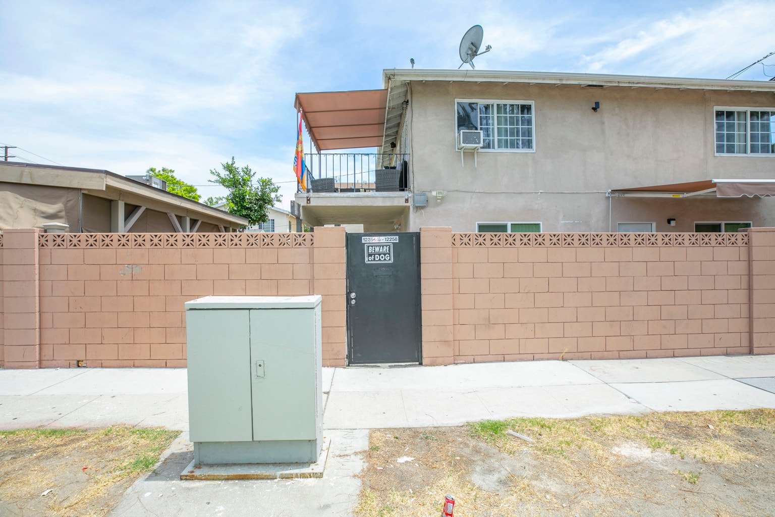 Building Photo - 12258 Vanowen St