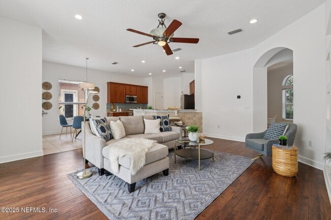 Building Photo - 10008 Sifton Ct