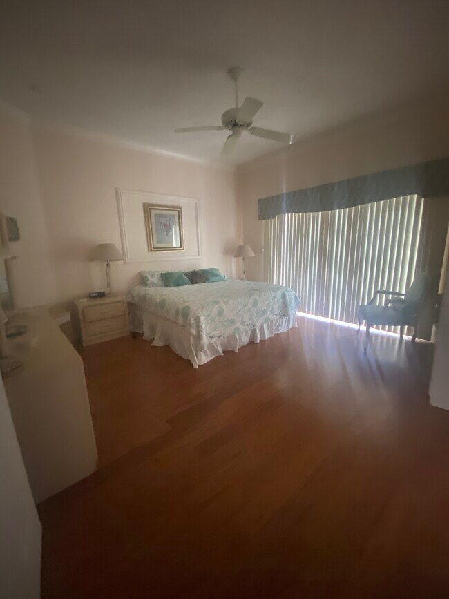 Building Photo - 7103 Montreal Dr