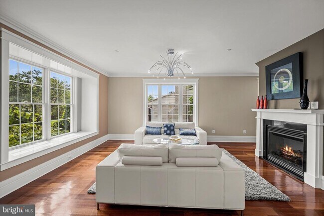 Building Photo - 9715 Singleton Dr