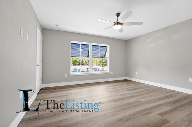 Building Photo - 39 SE 15th Terrace