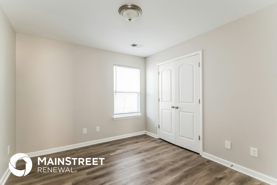 Building Photo - 2220 Walcot Way