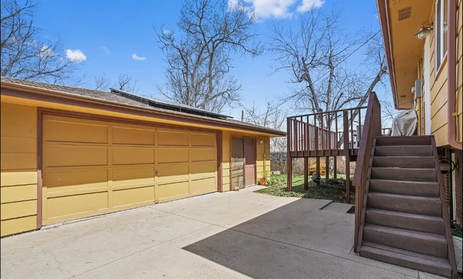 Building Photo - 4555 Brookfield Dr