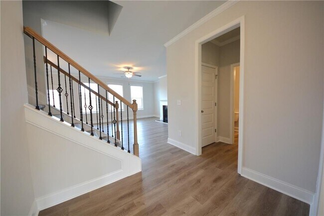 Building Photo - 1450 Sunny Vly Ln