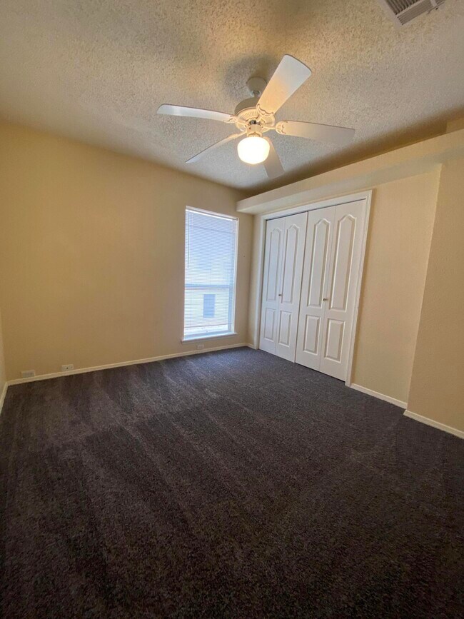 Building Photo - 7408 Big Bend Dr