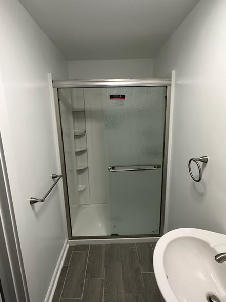 Building Photo - 409 Park Ave