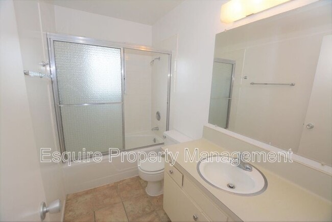 Building Photo - 2235 Camilar Dr