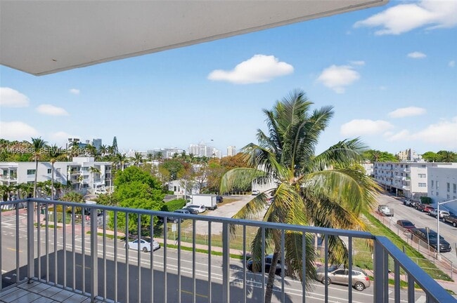 Building Photo - 1428 Euclid Ave