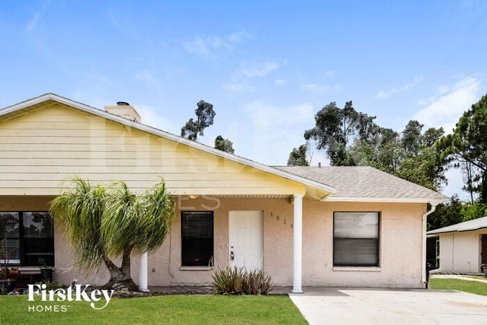 Primary Photo - 18500 Miami Blvd