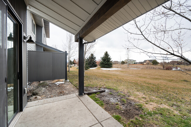 Building Photo - 3083 Warbler Way